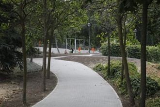 Renovación del parque La Viña de Entrevías mejora accesibilidad y añade 67 árboles y 8,000 arbustos