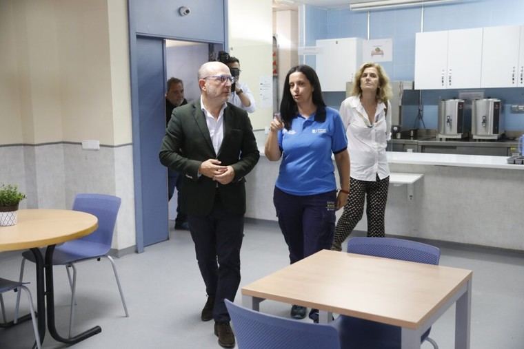 El Ayuntamiento de Madrid abrirá un centro de acogida temporal en el aeropuerto desde el 14 de julio