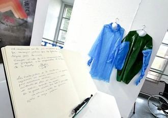 Exposición '7291' en el Buero Vallejo para recordar a las víctimas de residencias durante la pandemia