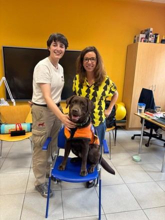 Terapia con perros en La Remonta mejora el bienestar de personas mayores