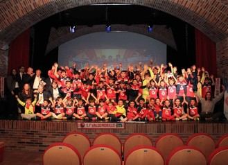 Fernando Zambrano y otros destacados reciben premios en la gala de la Escuela de Fútbol de Valdemorillo