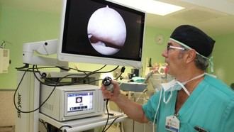 Clínico San Carlos se consolida como líder en artroscopia temporomandibular con un curso internacional