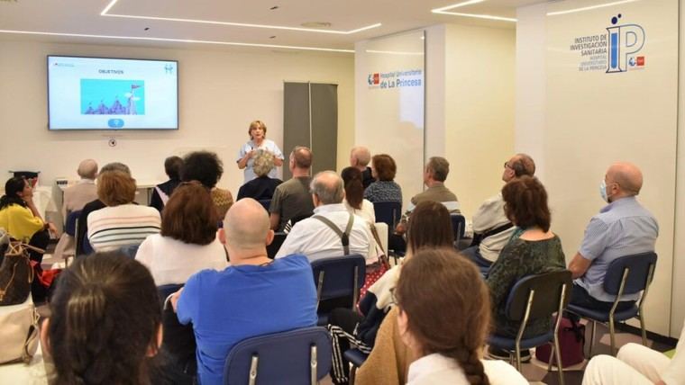Más de 300 pacientes se forman anualmente en el Hospital de La Princesa para mejorar su salud y bienestar