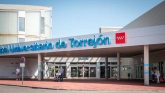 Terapia asistida con perros llega a la Psiquiatría del Hospital de Torrejón en Madrid