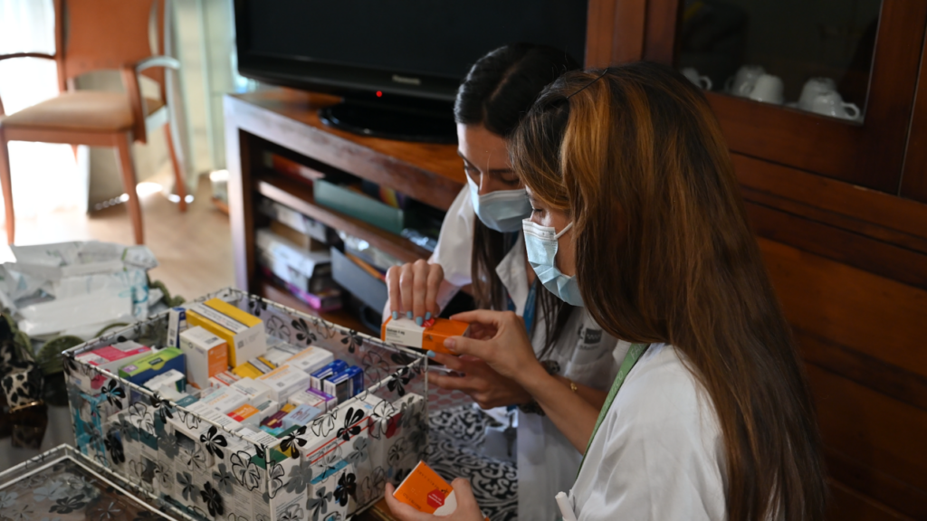 Atención farmacéutica a domicilio: el Gregorio Marañón marca un hito en España