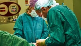Éxito en el Puerta de Hierro: innovadora técnica cierra fístula esófago-bronquial en paciente de 84 años