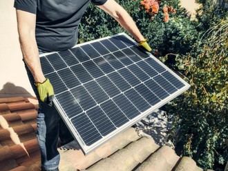 MITECO destina 35,6 millones para 27 nuevas comunidades energéticas en España