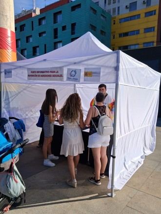 Celebración del Orgullo LGTBI con actividades y gala musical en la Plaza del Sol