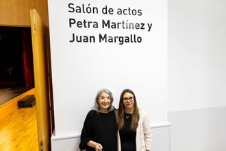 El salón de actos del centro cultural Federico García Lorca honra a Petra Martínez y Juan Margallo