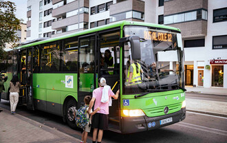 Aumenta un 27% la capacidad del servicio de transporte escolar gratuito 'En bus al cole'