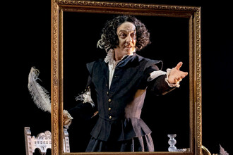 Inauguración de la temporada en el Teatro Municipal con 'El Rey de la Farándula' y 'La verdad'