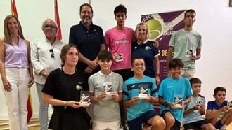 Éxito en el torneo social de tenis del CDE Élite durante las Fiestas Patronales