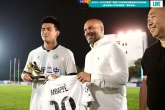 Makel López comparte su metodología de fútbol en China