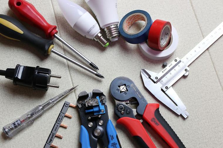 Encuentra la empresa de pintura, fontanería y electricidad en Madrid