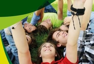 Talleres al aire libre para mejorar la relación familiar durante el verano