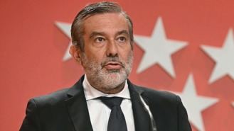 Madrid pide un plan de control de armas blancas y cacheos de la Policía en discotecas y parques