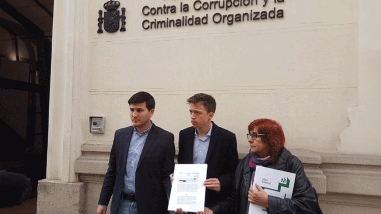 Errejón lleva a la Fiscalía el informe de la Cámara de Cuentas sobre Gürtel y Púnica