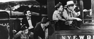 Un gigante y tres Marx se unen a las batallas políticas de España