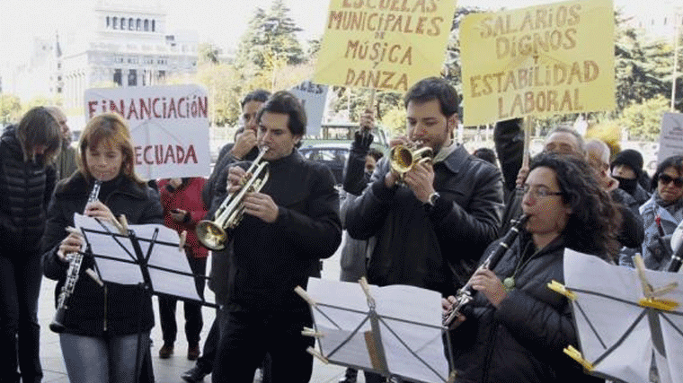 Convocan dos días de huelga en las escuelas municipales de Música y Danza