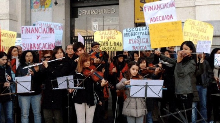 CC.OO denuncia 'precariedad' de los trabajadores de las escuelas de Música
