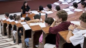 Más del 96,5% de los estudiantes madrileños aprueban los exámenes de la EvAU