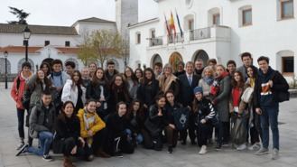 Estudiantes de Le Vésinet visitan el municipoio en un programa de intercambio