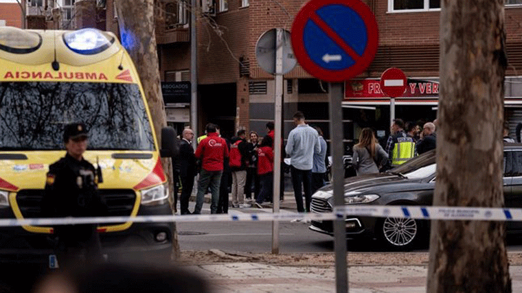 El choque de un coche y posterior explosión, principal hipótesis del incendio de Alcorcón