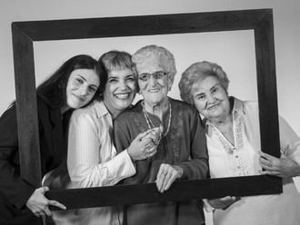 Exposición sobre la sabiduría de los madrileños centenarios en Collado Mediano