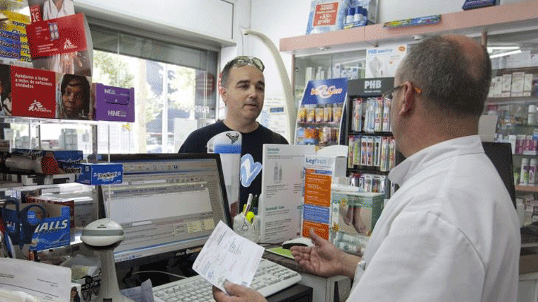 Los madrileños pueden ya retirar en otras CC.AA sus fármacos prescritos