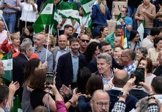 Feijóo defiende la candidatura de Juanma Moreno en Andalucía