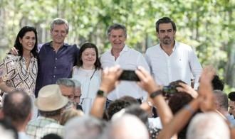 Feijóo promete regeneración y dirección para España en O Pino