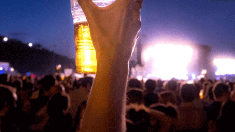 Sanción al festival `Tomavistas´por prohibir la entrada de bebidas y comida del exterior