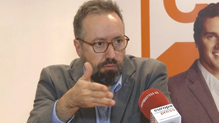 Girauta dice que en Ciudadanos entraron `lobbies´que pretendían cargarse el partido