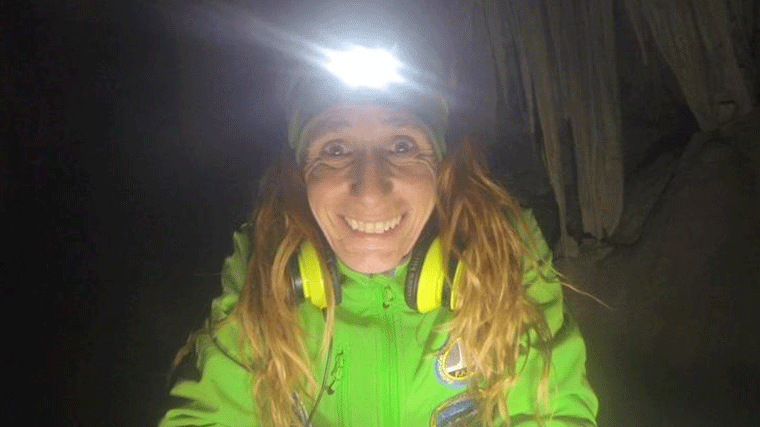 La madrileña Beatriz Flamini, récord mundial tras permanecer 500 días en una cueva
