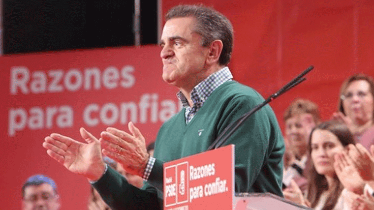 Franco preparado para dar el `salto´ al Congreso, se incorporaría a la lista de Sánchez
