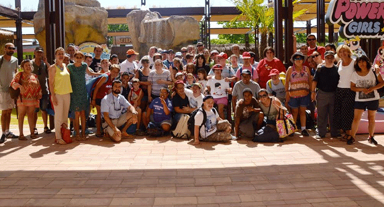 Un centenar de miembros de Fundación Jardines visitan Aquopolis en julio