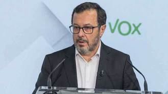 Fúster pide a Espinosa que se ocupe de sus negocios y a los disidentes de Vox que 