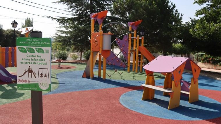 Renovación completa de parques infantiles en Galapagar mejora la seguridad y estética para las familias