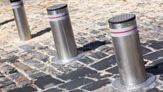 Nuevo bolardo inteligente mejora la seguridad en el centro urbano de Galapagar