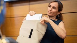 Mónica García se erige en `paladín´ de que Cataluña cobre el IRPF: Es 