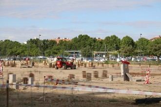 Nuevos criterios para reducir aparcamiento en el Centro Cívico y Deportivo de Los Molinos