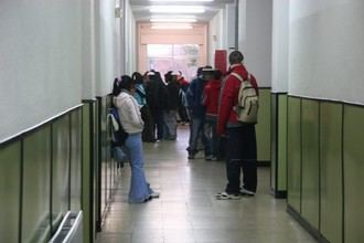 Programa 'De vuelta al camino' apoya a estudiantes en riesgo de expulsión