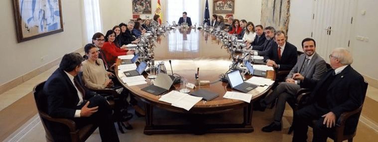 Sánchez y su Gobierno cobrarán un 2,5% más con la subida de los funcionarios