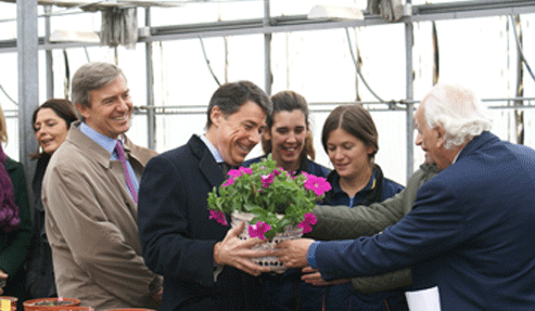 Visita de González al Centro Especial de Empleo La Veguilla