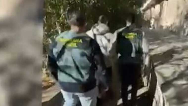 5 detenidos por estafar a personas mayores utilizando el método del `Tocomocho´