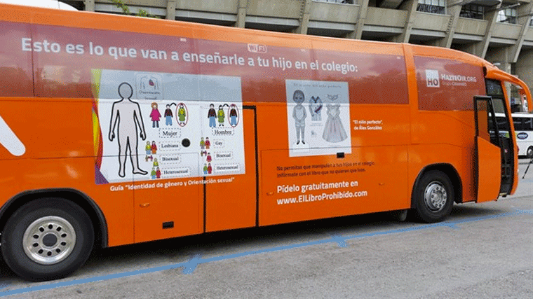 Hazte Oir vuelve con un nuevo autobús contra el 'adoctrinamiento sexual'