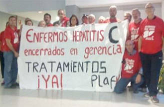 Afectados de hepatitis C ocupan el Hospital Severo Ochoa