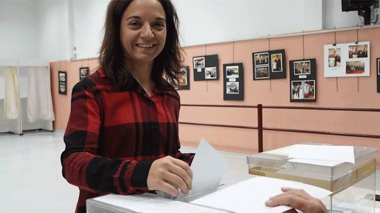 Hernández revalida su liderazgo en el PSOE local, en unas primarias como única candidata