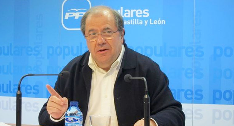 Consejo de Herrera a Rajoy: "Mirate al espejo" antes de decidir si se presenta