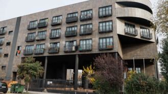 La Policía entra en el `hotel okupa´ de San Blas tras otro apuñalamiento y busca al autor de la agresión